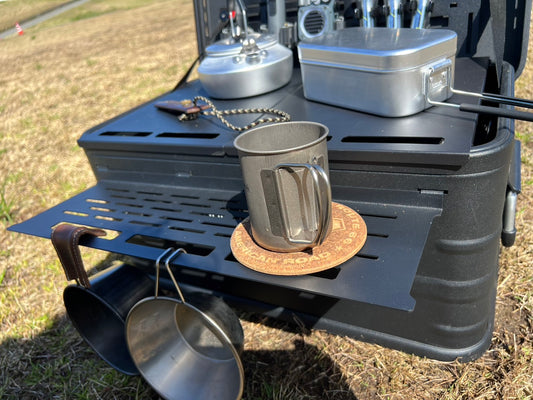 FRONT TABLE(手前テーブル)